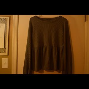 Cute grey top! Brand new never worn!